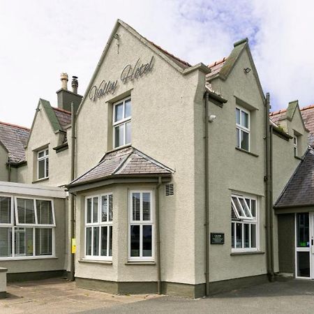 The Valley Hotel, Anglesey Bagian luar foto