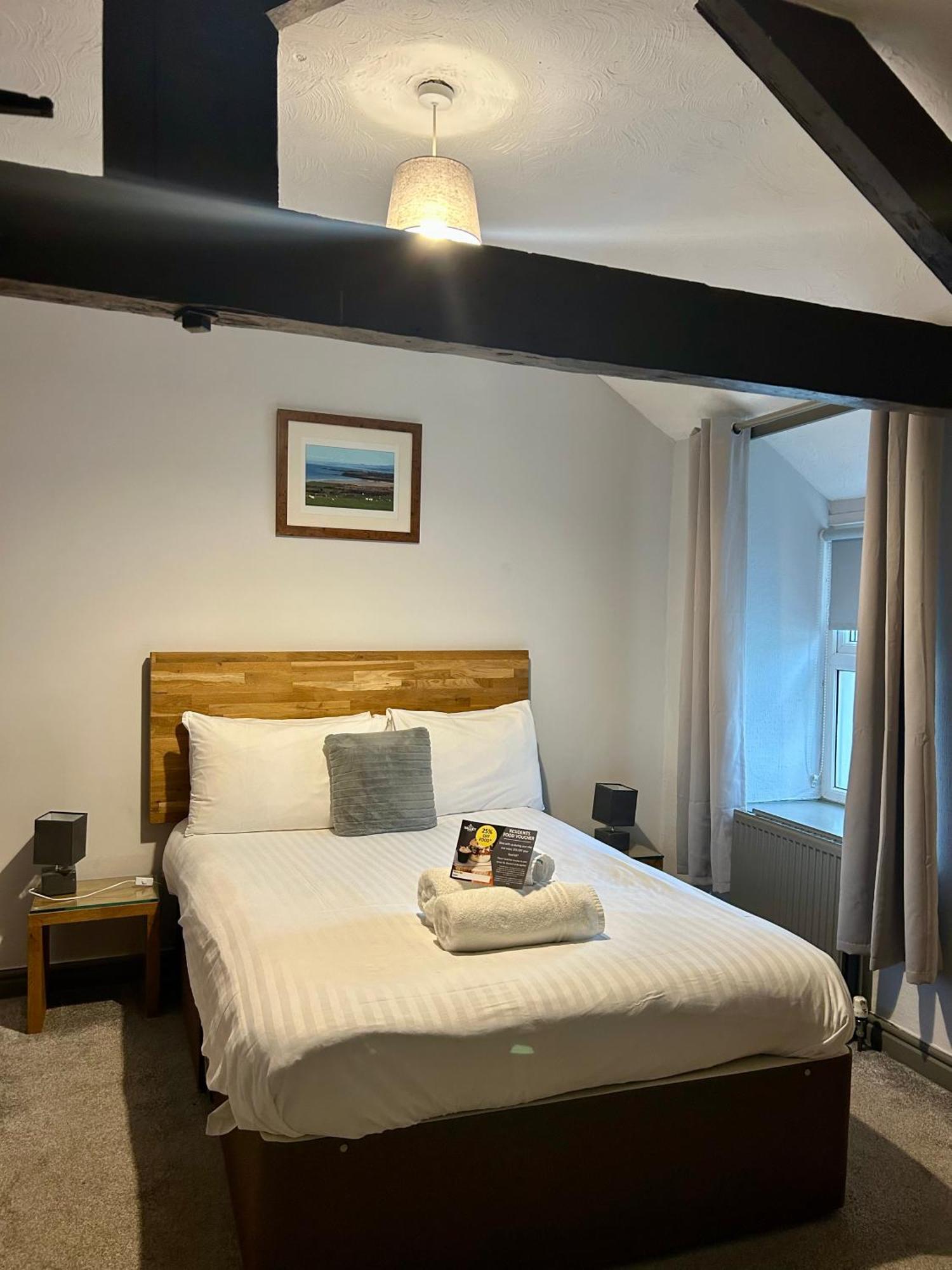The Valley Hotel, Anglesey Bagian luar foto