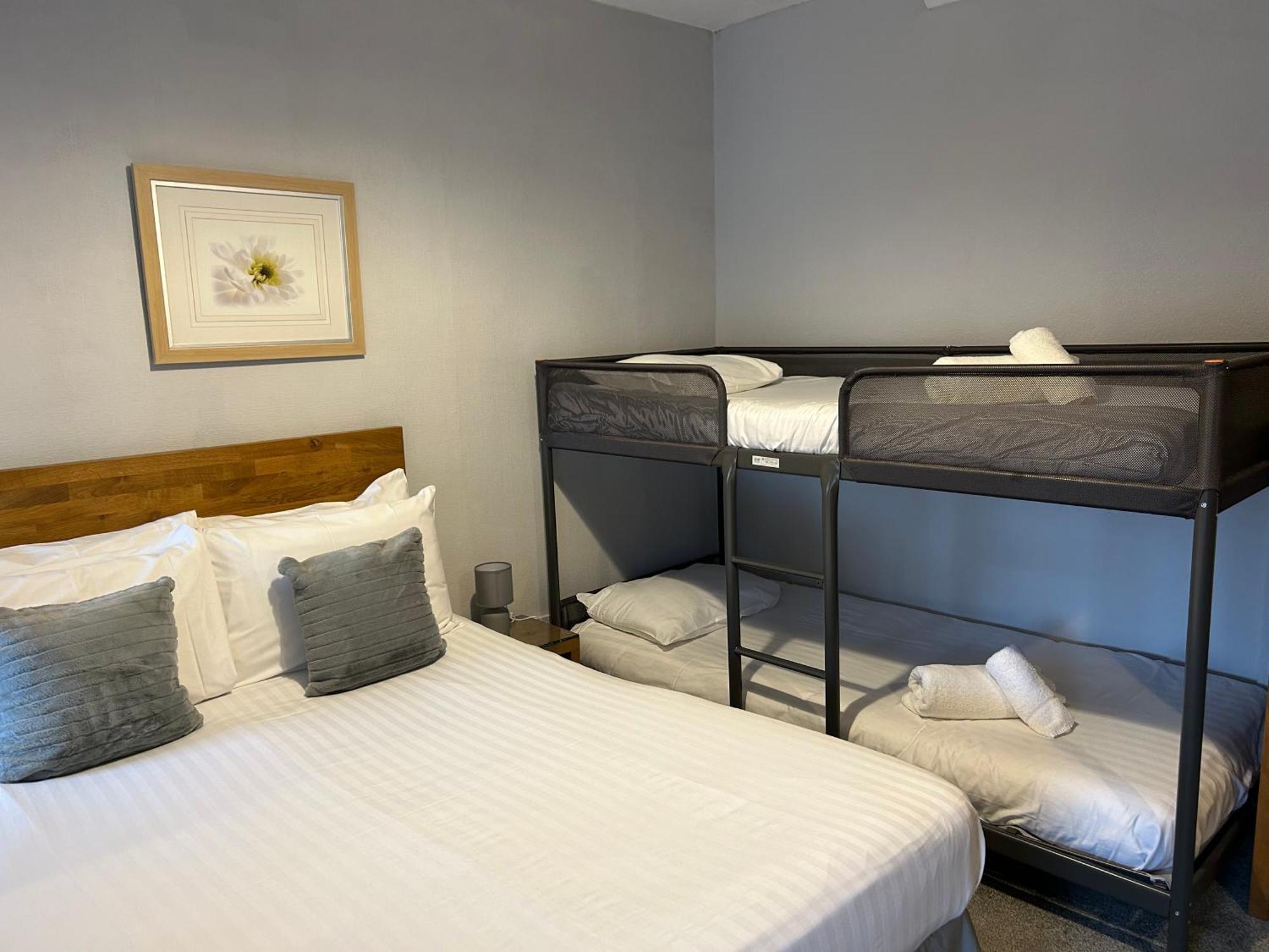 The Valley Hotel, Anglesey Bagian luar foto