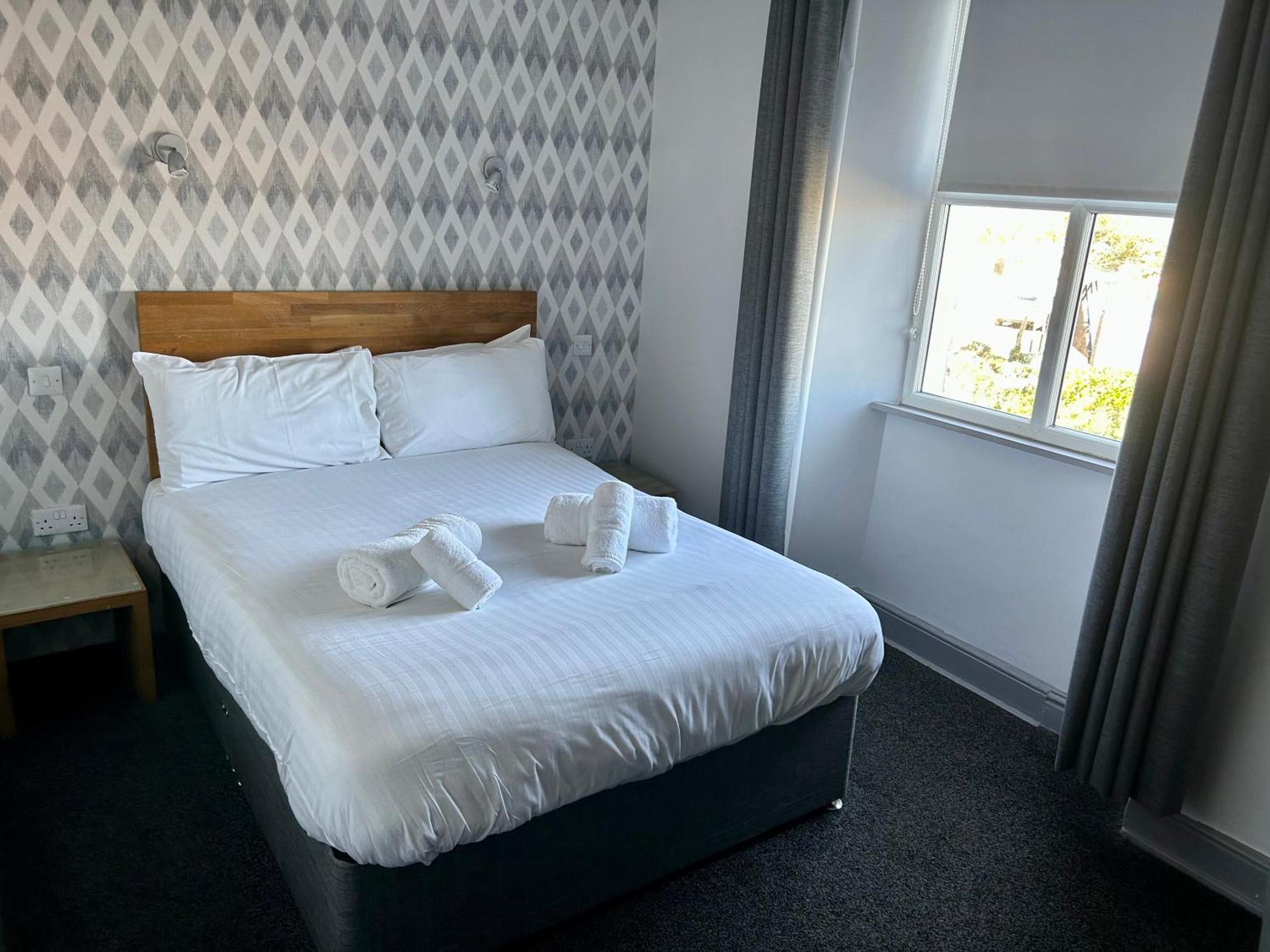 The Valley Hotel, Anglesey Bagian luar foto